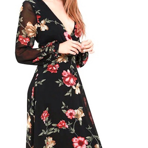 Lulus - Black Floral Print Maxi Dress NWT - Picture 3 of 4